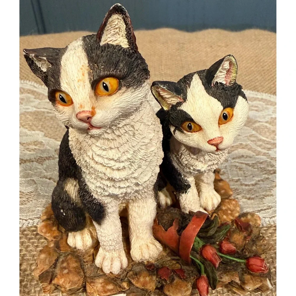 Vintage First Edition 4x4 Willie Snd Neuschler Robertson Cat Figurine